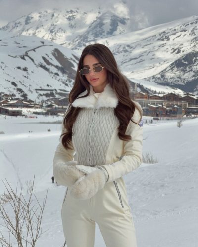 Maddy Cheary – Snowy Ski Fashion 2023 2