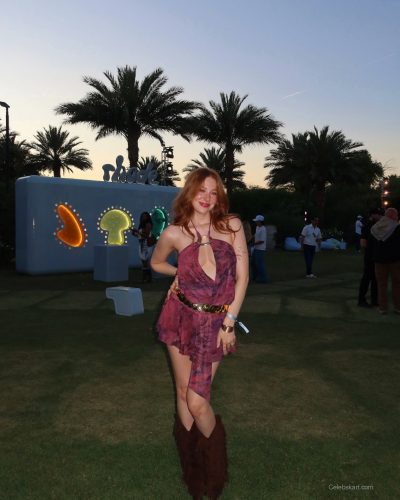 Madeline Ford photo image 7
