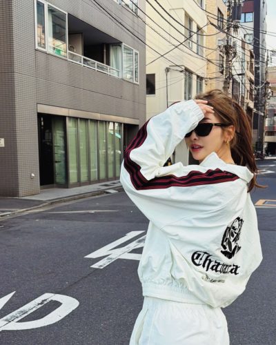 Makoto Minami Dazzles In White Tracksuit – 2026 2