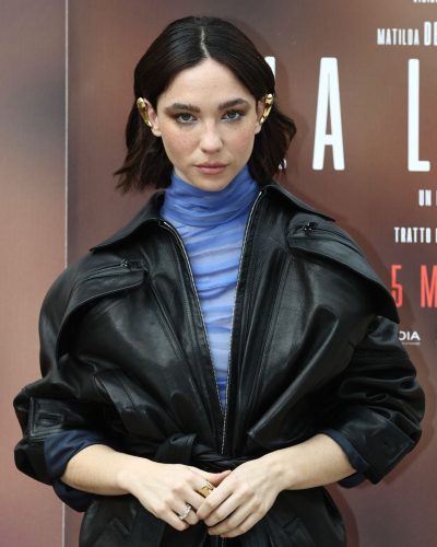 Matilda De Angelis loose waves hairstyle with subtle makeup