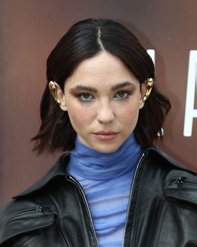 Matilda De Angelis stylish brown leather skirt with chic details