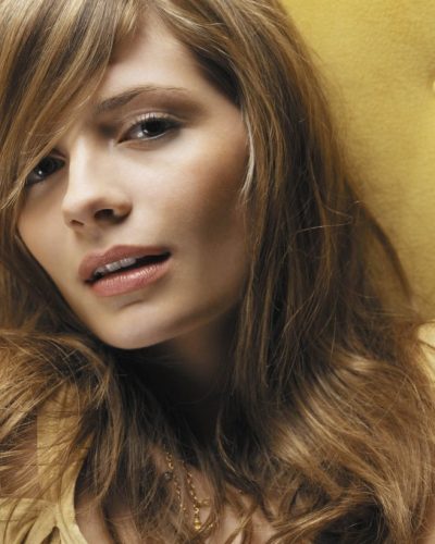 Mischa Barton light-colored blouse with textured gathering and lace shorts