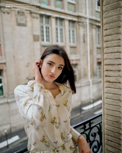 Monica Bellucci In Vogue Italy April 2026 Fashion Highlights 14