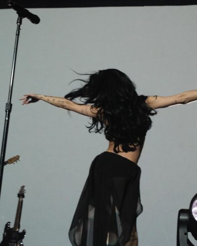 Nessa Barrett Fashion Show 2023 picture 6