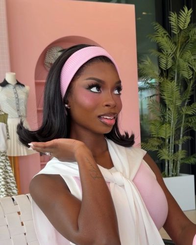 Olandria in pink top image 12