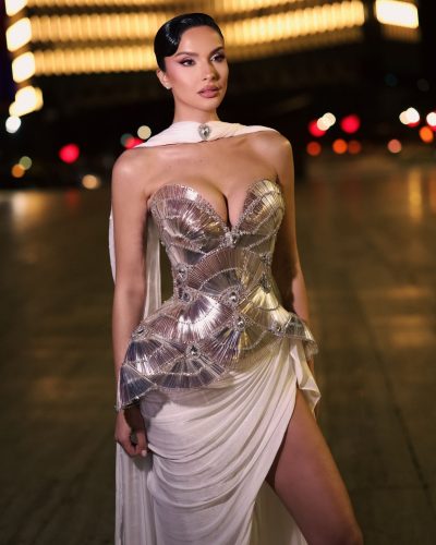 Oriola Marashi in shimmering dress with captivating visual effects