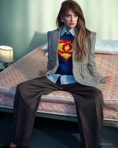 Penélope Cruz In Colorful Outfit For S Moda El Pais 2026 photo 5