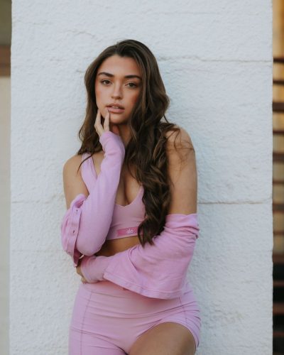 Presley Elise Shines At March 2026 Photoshoot 4