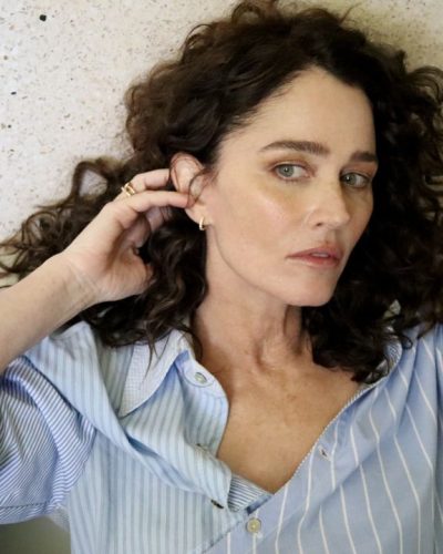 Robin Tunney stuns in blue dress at appearance 2026