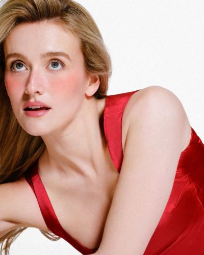 Sarah Pidgeon dressed in matching pink shorts and shoes.