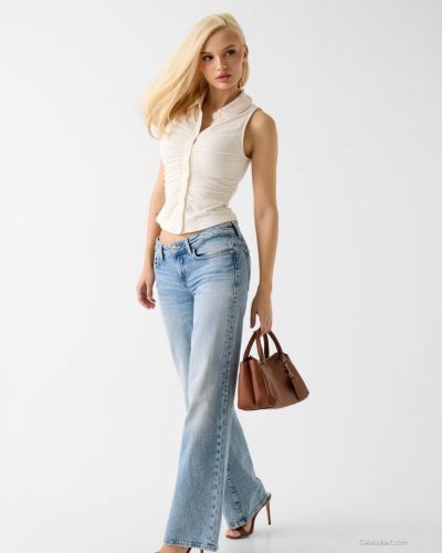 Violetta Seleznova outfit style appearance