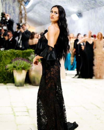 Amelia Hamlin Dazzles In Black Lace At The 2026 Met Gala