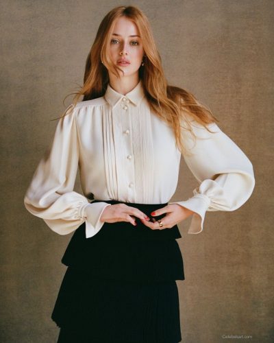 Anna Van Patten photo image 4