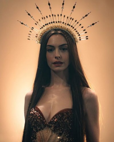 Anne Hathaway photo image 2