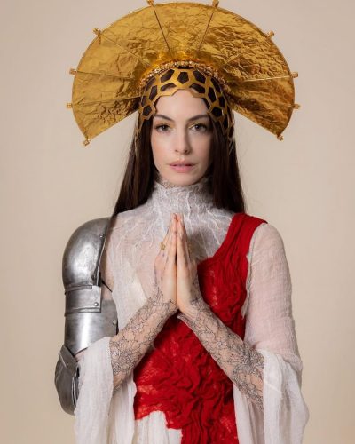 Anne Hathaway photo image 6