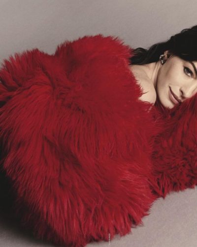 Anne Hathaway photo image 4