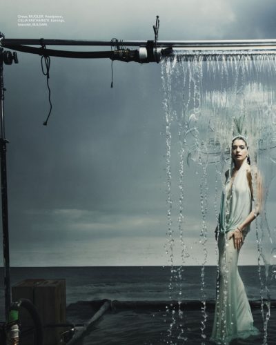 Anne Hathaway photo image 5