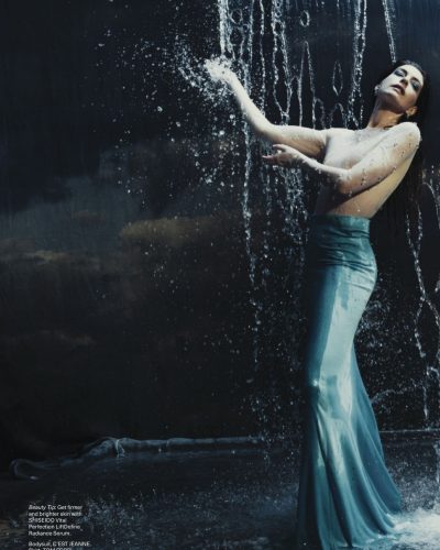 Anne Hathaway photo image 6