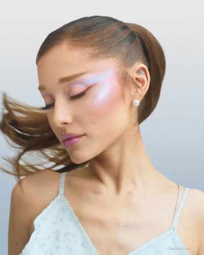 Ariana Grande photo image 5