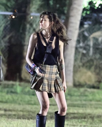 Cara Delevingne photo image 2