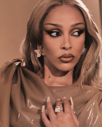 Doja Cat Dazzles In A Glossy Ensemble For May 2026 MET Portraits