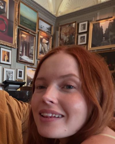 Ellie Bamber photo image 3
