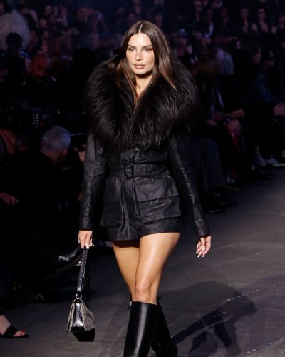 Emily Ratajkowski photo image 4