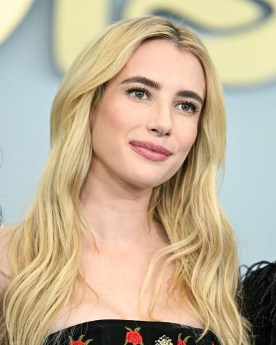 Emma Roberts photo image 6