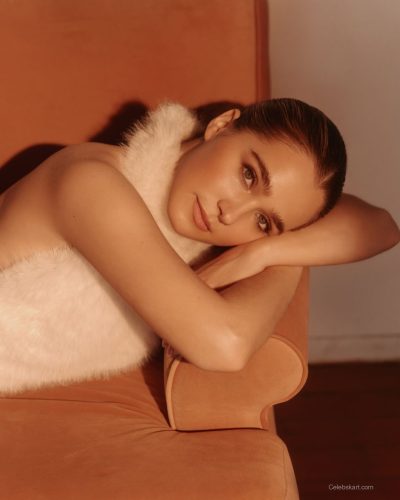 Haley Lu Richardson photo image 2