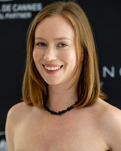 Hannah Einbinder photo image 4