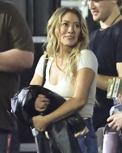 Hilary Duff photo image 2