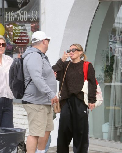 Hilary Duff photo image 4