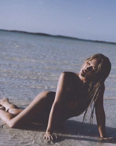 Hilary Duff photo image 4