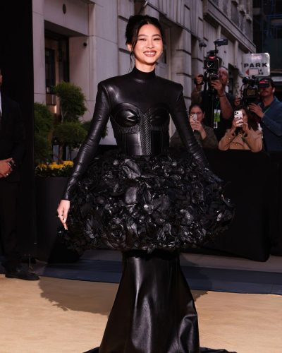 Hoyeon Jung photo image 2