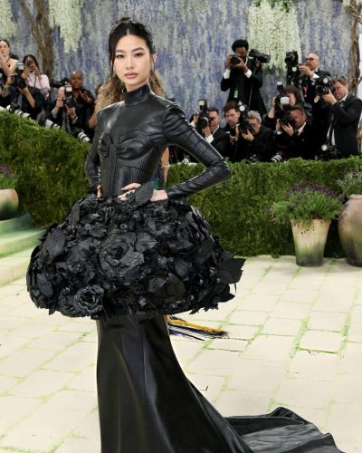 Hoyeon Jung photo image 4