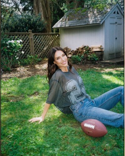 Jessica Lowndes photo image 2