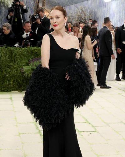 Julianne Moore Dazzles In Black At The 2026 Met Gala