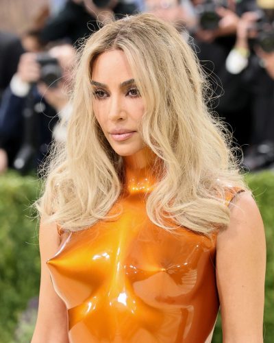 Kim Kardashian photo image 4