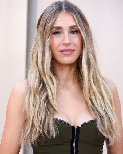 Lisa Gilroy at Office Romance Premiere image 5