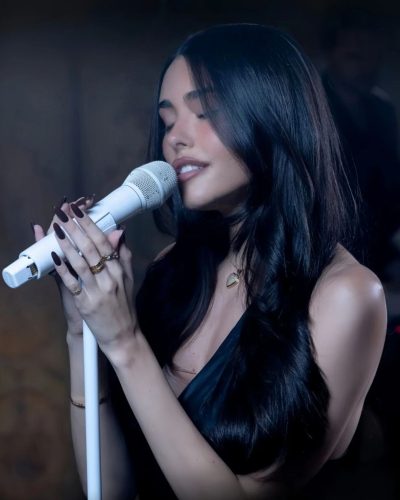 Madison Beer photo image 2
