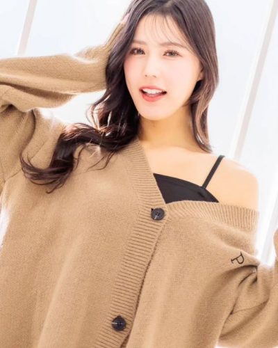 Maki Shiori photo image 3