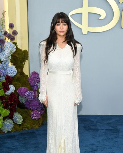 Malina Weissman photo image 5