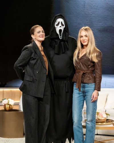 Michelle Randolph Dazzles At Drew Barrymore Show In Ensemble 2026