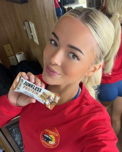 Olivia Dunne Shows Off Junkless Foods In A Baywatch-Inspired Look 2026