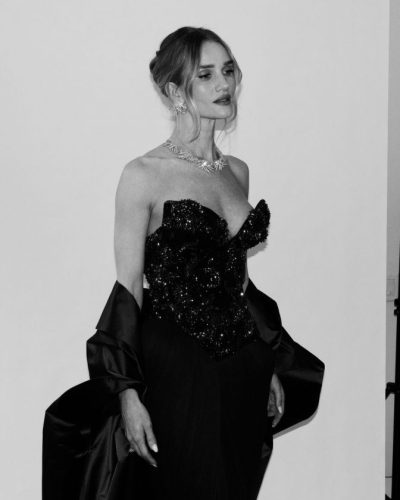 Rosie Huntington-whiteley photo image 3
