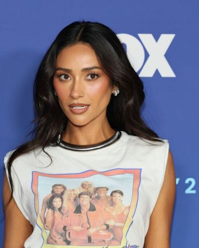 Shay Mitchell photo image 4