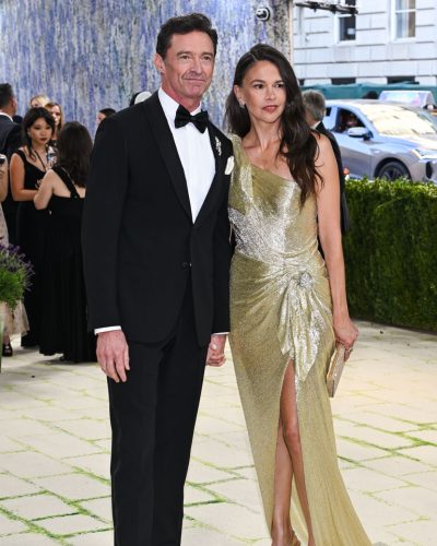 Sutton Foster Stuns In Gold At The 2026 Met Gala With Hugh Jackman