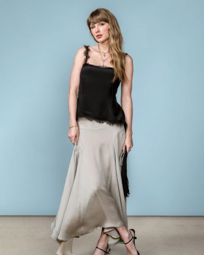 Taylor Swift photo image 3