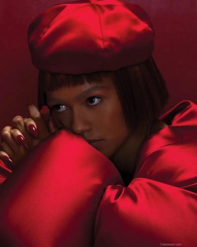 Zendaya photo image 2