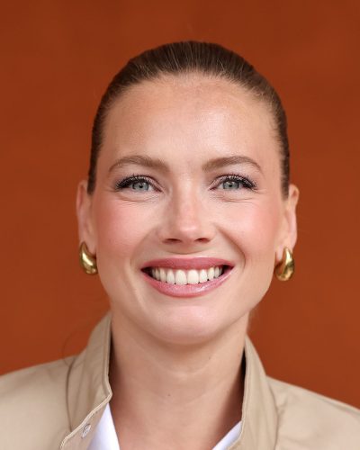 Amandine Petit photo image 3